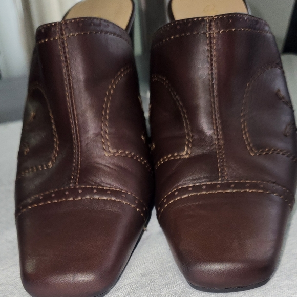 Madeline Brown Leather Mules Size 9.5 - Picture 4 of 10